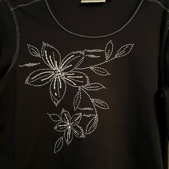 Rebecca Malone Beaded Flower Blouse Size Large - Picture 3 of 8